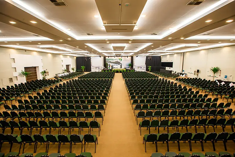 A aposta de um dos hotéis mais antigos de Foz do Iguaçu (PR) no segmento mostrou-se certeira: extrai do turismo de eventos 70% de seu faturamento.