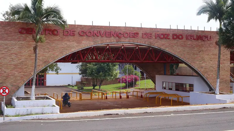 Centro de Convenções de Foz do Iguaçu deverá ser concedido à iniciativa privada com a proposta de revitalização para deslanchar no mercado emergente do turismo de negócios e eventos.