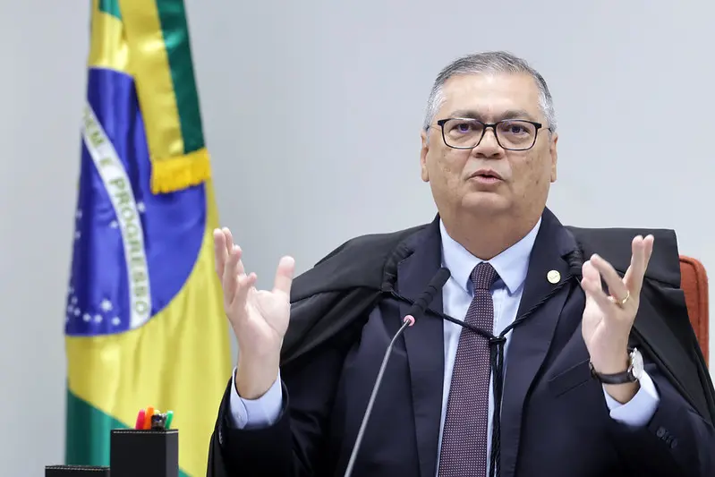 Flávio Dino, durante julgamento do núcleo 3, no momento em que adverte advogados sobre "poder de polícia" da presidência da Primeira Turma.
