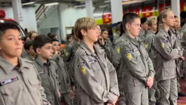 Santa Catarina terá a primeira escola bombeiro cívico do Brasil, no município de Indaial.