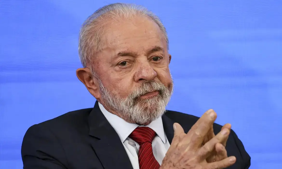 Lula perde o eleitor independente com falas desastrosas na segurança pública: o erro de defender traficantes enquanto a população apoia a polícia
