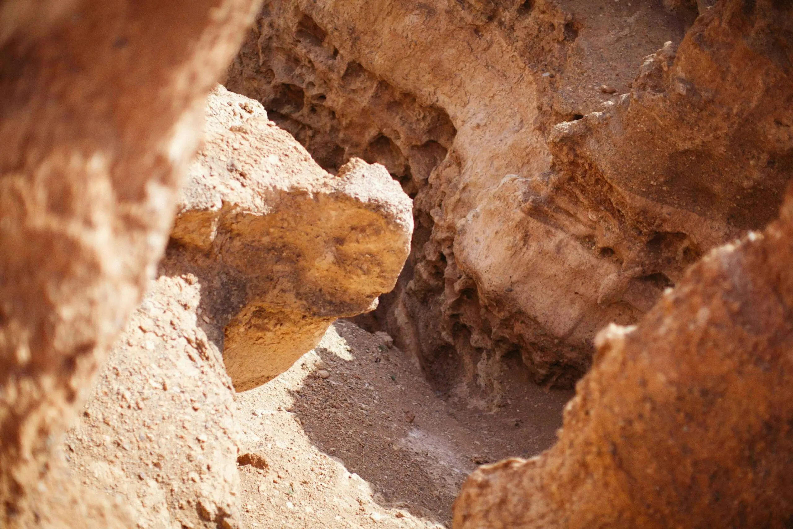 Descoberta de arqueólogos comprovam passagens de São Paulo na bíblia.