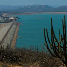 Represa é responsável por regular a vazão do rio no sistema de usinas no sertão nordestino. Imagem referente a matéria