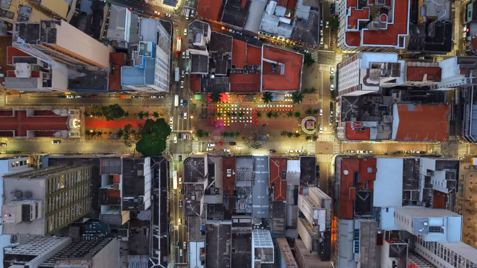 PCC age sobre zona de prostituição no Jardim Itatinga, em Campinas.