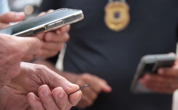 Polícia do Rio deflagra operação contra roubo de celulares em 11 estados