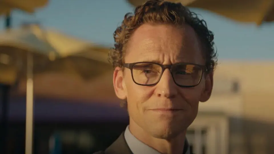 Tom Hiddleston é o protagonista de "A Vida de Chuck"
