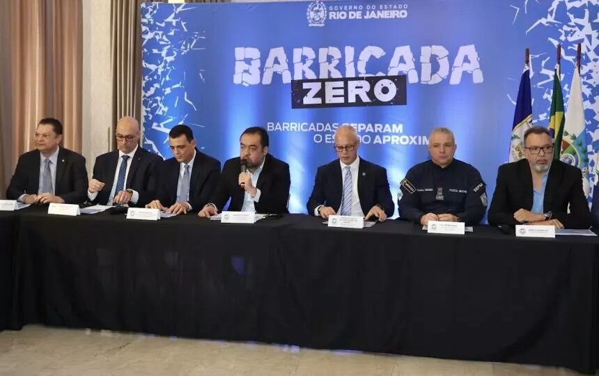 Governo estadual anuncia operação para retirada de 13 mil barricadas no Rio