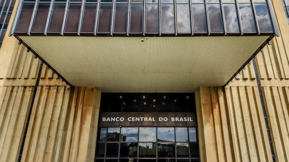 Banco Central decreta liquidação do Banco Master