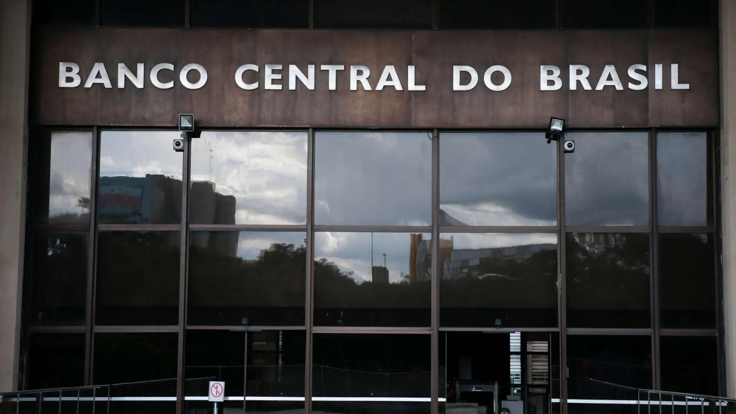 Diante de crisde de liquidez do Banco Master, Banco Central decretou liquidação extrajudicial que irá afetar Fundo Garantidor de Crédito