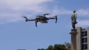 Drone durante voo. PF identificou 2.270 aeronaves irregulares na COP 30.