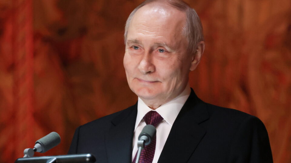 Putin está dominando a direita para exterminá-la