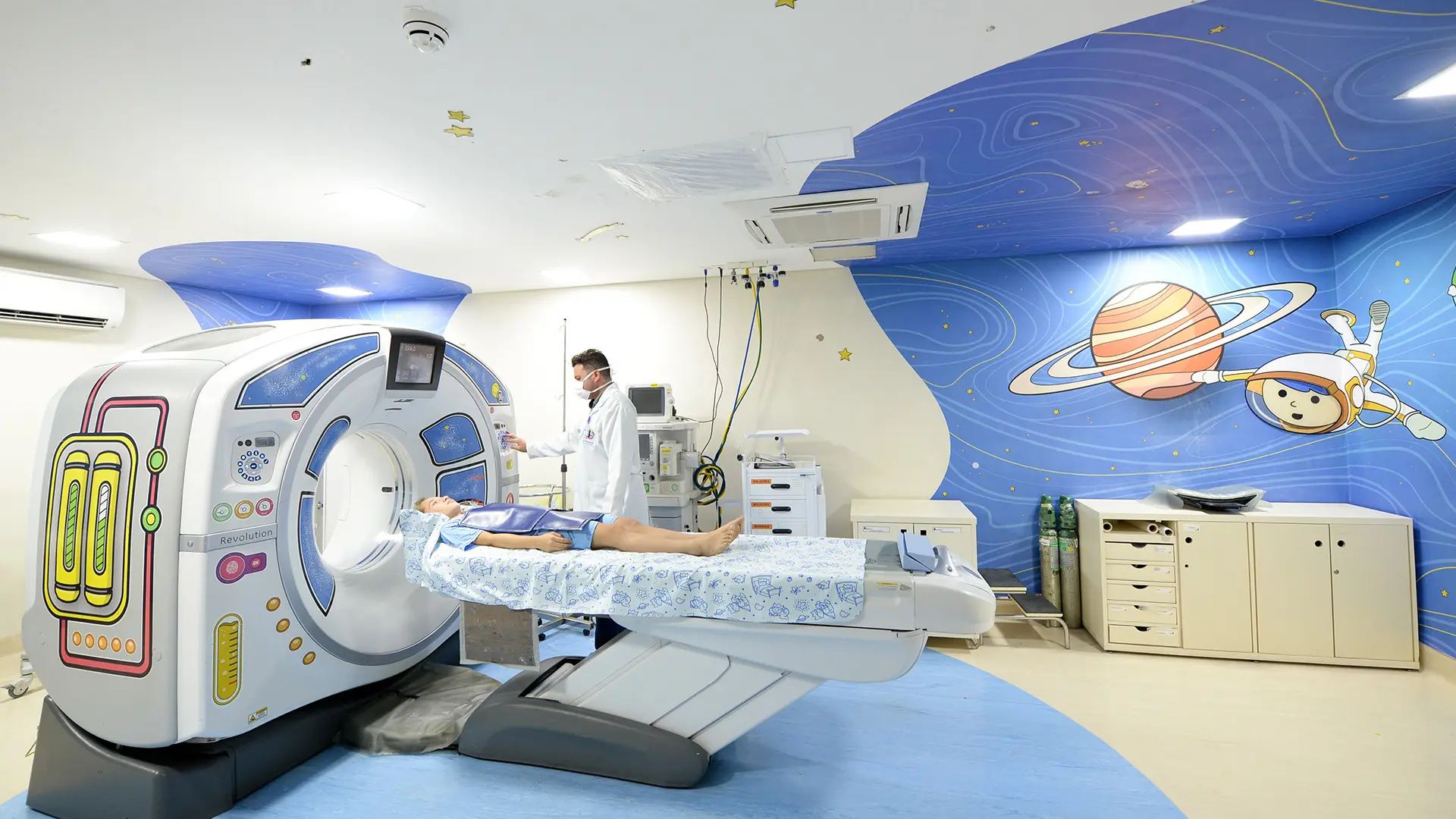 Há mais de cem anos, oferece assistência humanizada e de alta complexidade a crianças e adolescentes de todo o país