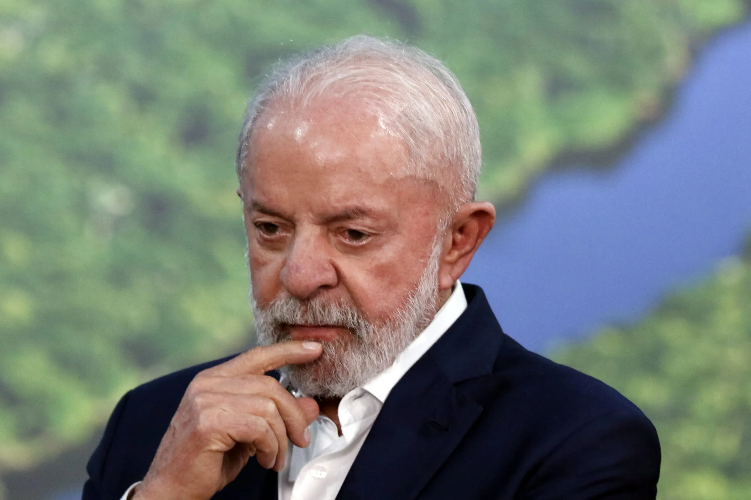 Fracasso da COP 30 sela declínio da influência internacional de Lula na área ambiental.