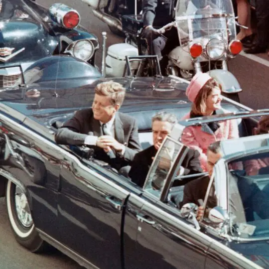 Leia o relatório oficial sobre o assassinato de John Kennedy