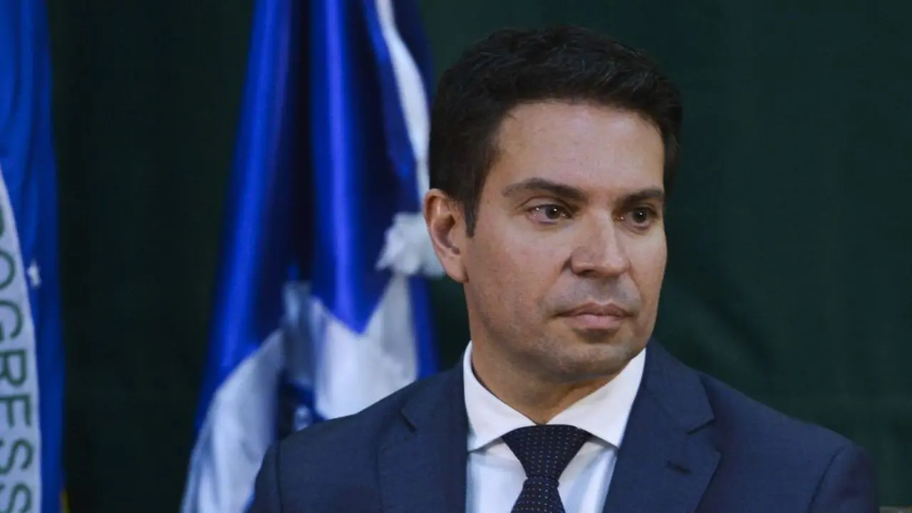 Alexandre Ramagem (PL-RJ) teve a prisão preventiva decretada pelo ministro do Supremo Tribunal Federal, Alexandre de Moraes.