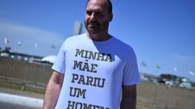 Eduardo Bolsonaro está nos Estados Unidos e é alvo de ação no Brasil.