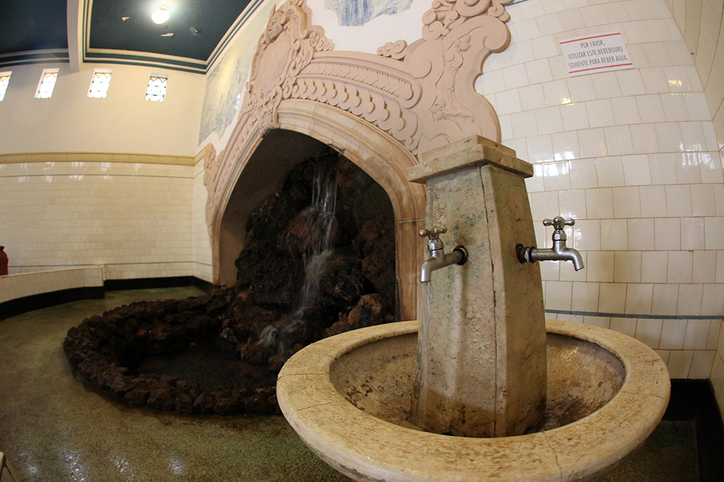 A Fonte Dona Beja revela o poder das águas radioativas que ajudaram a transformar Araxá em referência nacional em terapias naturais.