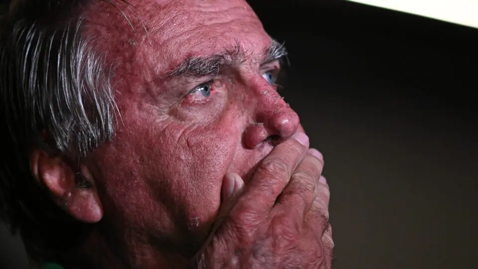 Moraes determinou o início do cumprimento da pena de Bolsonaro por tentativa de golpe