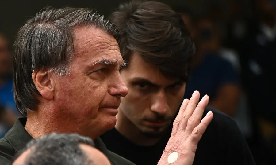 Jair Bolsonaro foi condenado pela Primeira Turma, mas os embargos de declaração podem ser apresentados para esclarecer pontos obscuros do acórdão.