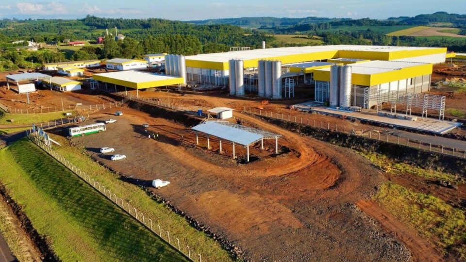 Fábrica de queijos investe R$ 612 milhões em cidade do Paraná