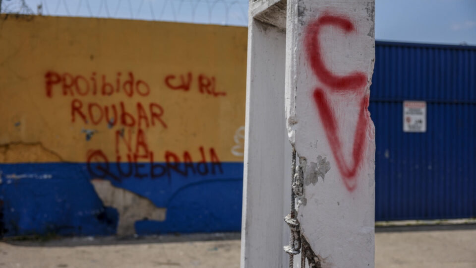 Paraguai desarticula rede que fornecia drogas e armas para o Comando Vermelho no Brasil