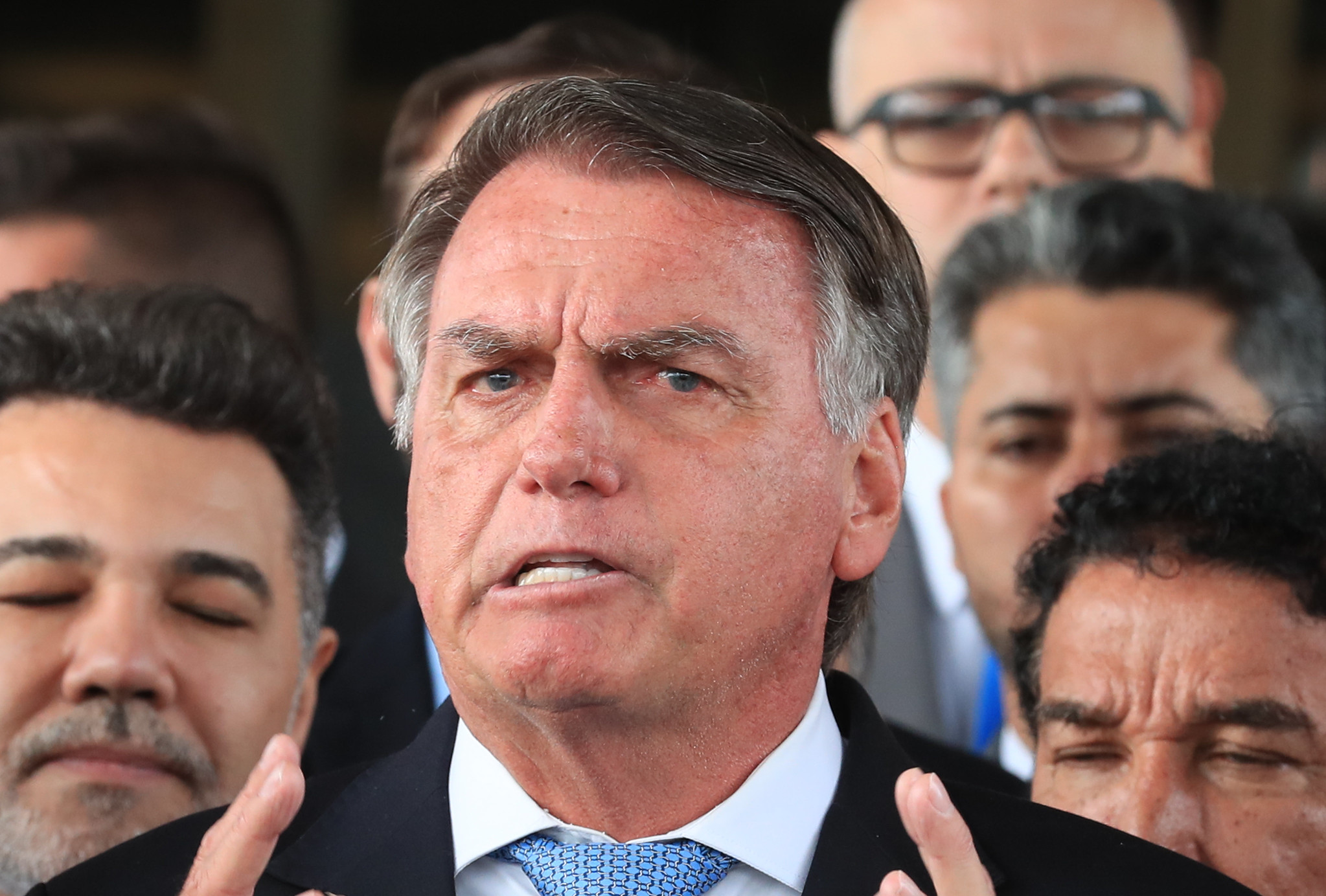 Moraes comunica TSE sobre inelegibilidade de Bolsonaro até 2060