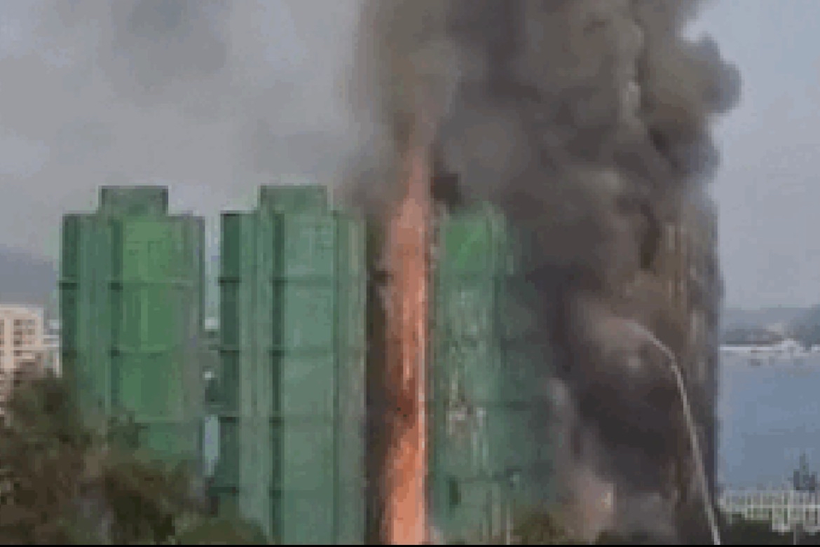 Incêndio deixa mortos e impactos arranhões em Hong Kong