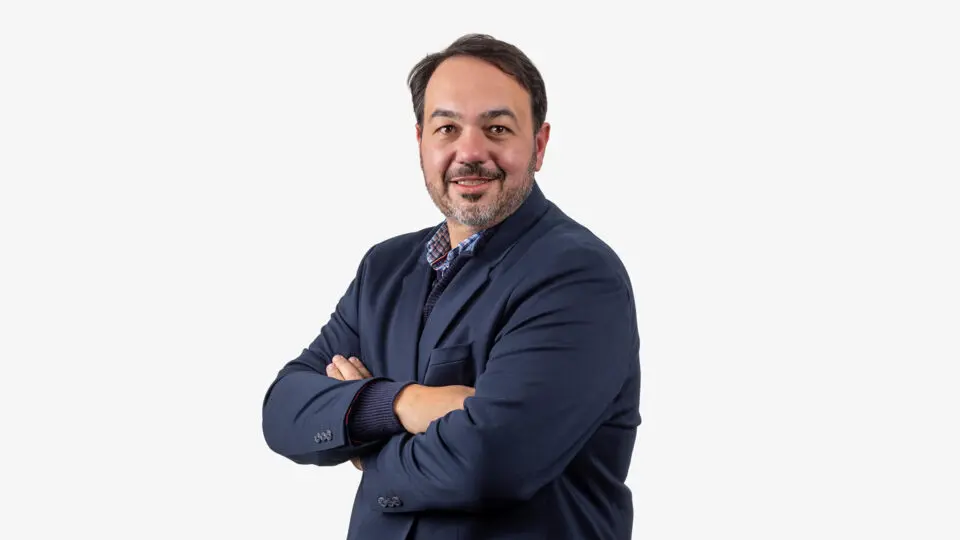 Sylvio Calixto, CEO do Grupo Pumatronix, liderança por trás do avanço tecnológico que coloca o Brasil na rota das soluções de mobilidade mais inovadoras do mundo.