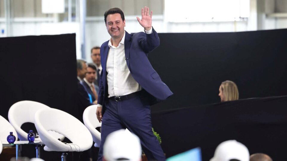 Ratinho Junior não freia estratégia presidencial apesar de acenos de Tarcísio