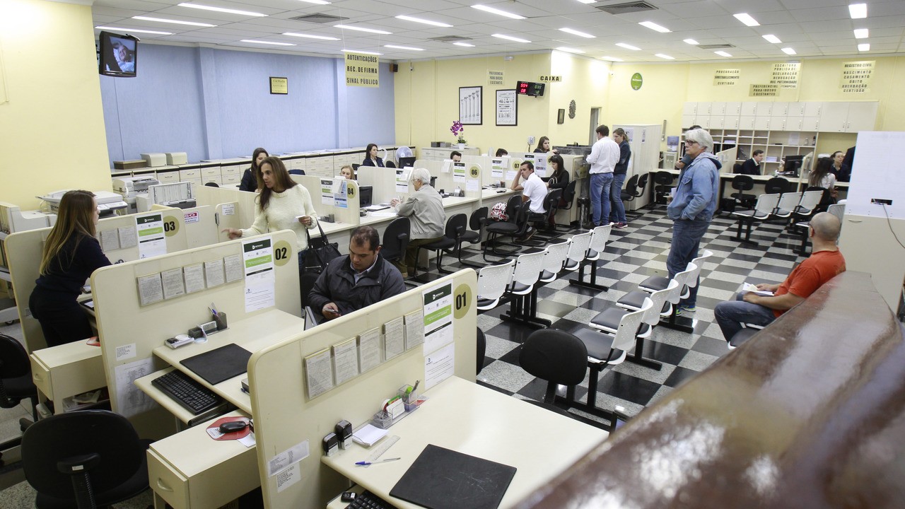 Reajuste cartórios Paraná: projeto de lei propõe nova tabela de taxas