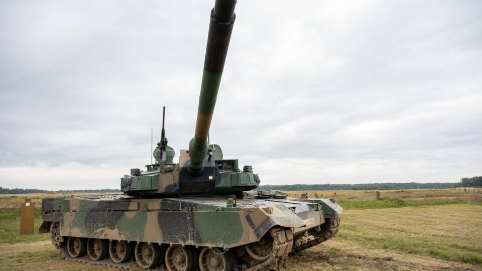 Da diplomacia da Guerra Fria à Guerra Morna na Europa: Polônia em estado de alerta