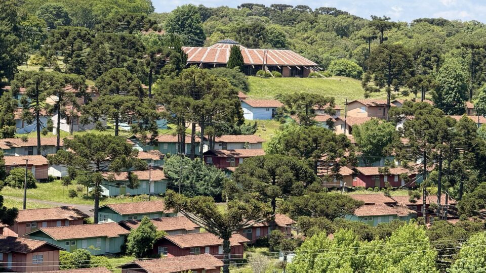 Uma vila fantasma que pode virar resort no interior do Paraná
