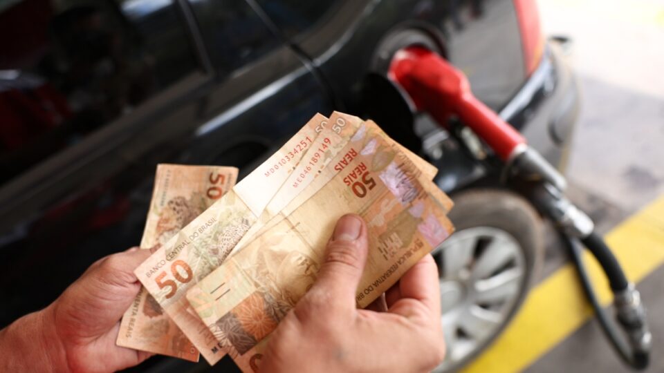 Grupo sonegava R$ 350 milhões por mês em impostos da importação à venda de combustíveis