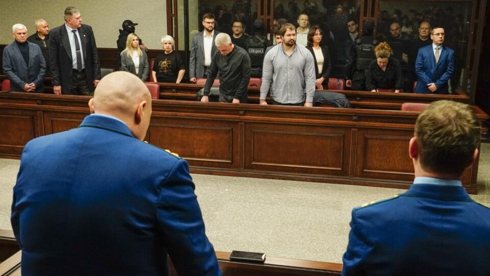 Rússia condena oito pessoas à prisão perpétua por explosão da Ponte da Crimeia