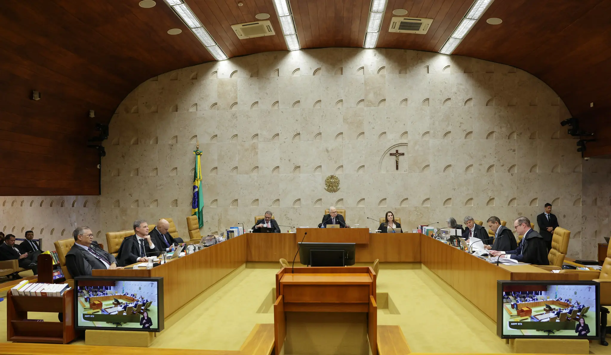 STF forma maioria para exigir plano nacional contra racismo
