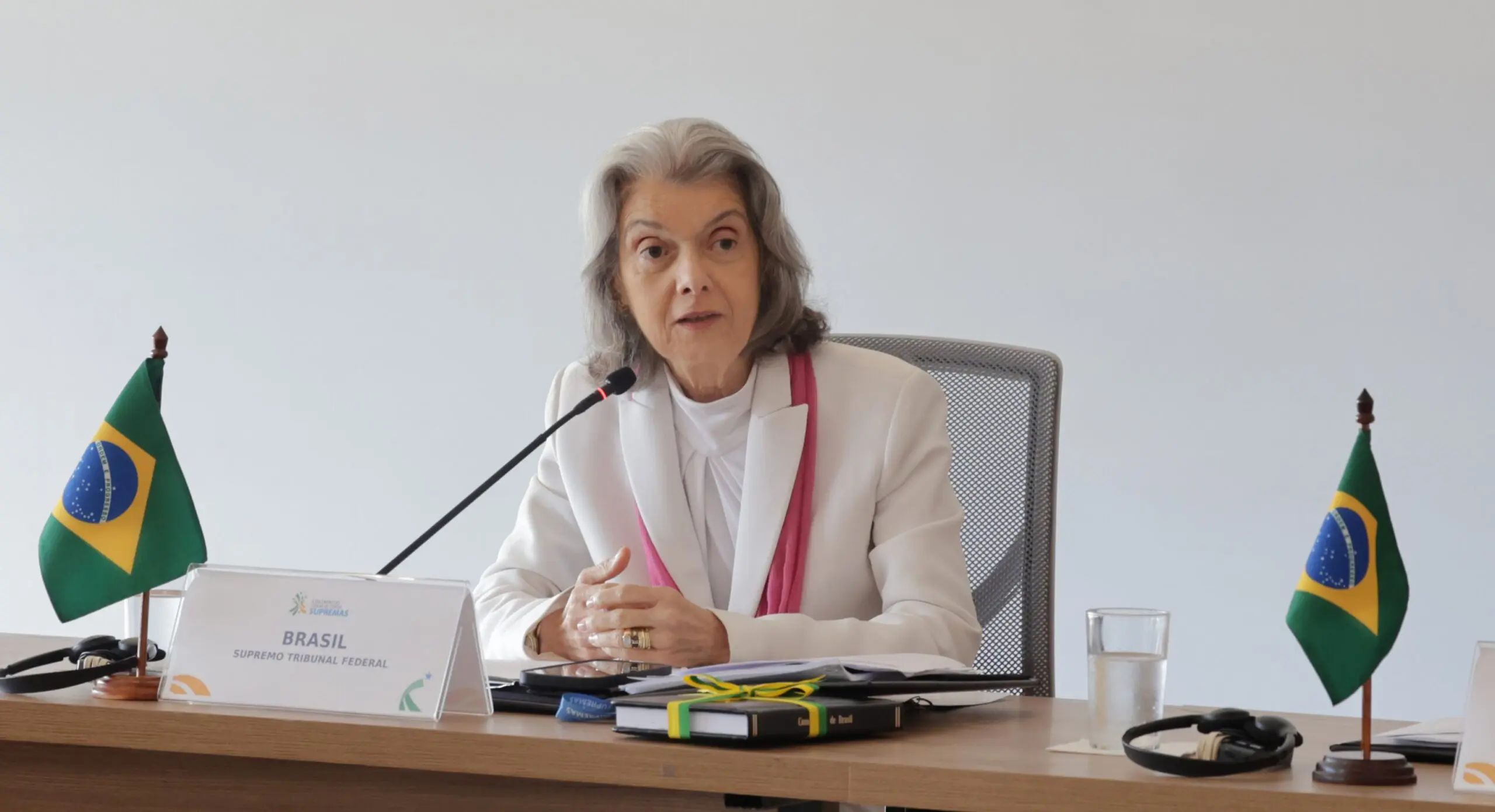 Discurso: Cármen Lúcia fala durante o X Encontro do Fórum de Cortes Supremas do Mercosul . Na ocasião, ela disse que o STF garantiu a democracia e os direitos fundamentais.