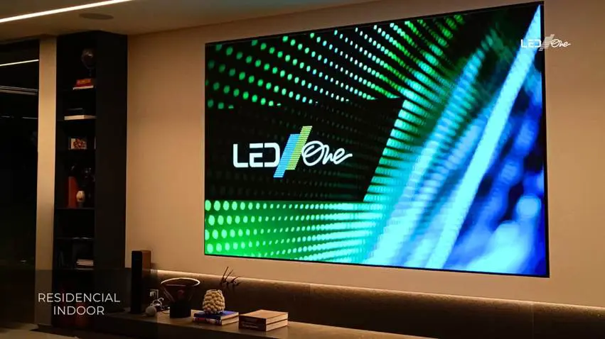 Transforme o ambiente mais íntimo da casa em um espaço de emoção, imersão e experiência visual com painéis de LED de alta definição.
