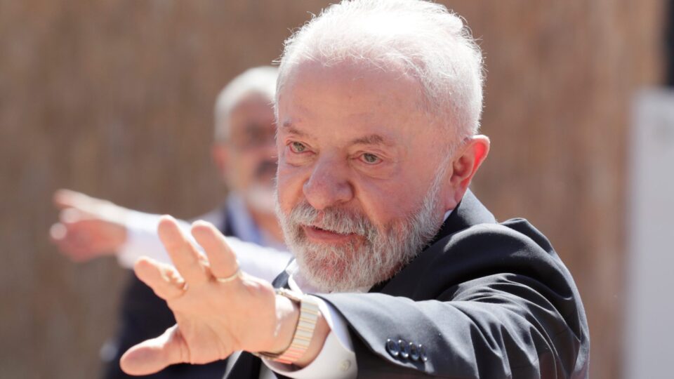 Economia em foco: Contas no vermelho: governo adia repasse e estatais pedem socorro