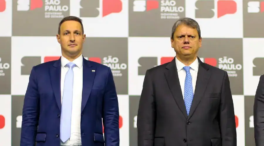 Guilherme Derrite e governadorTarcísio de Freitas (Republicanos).