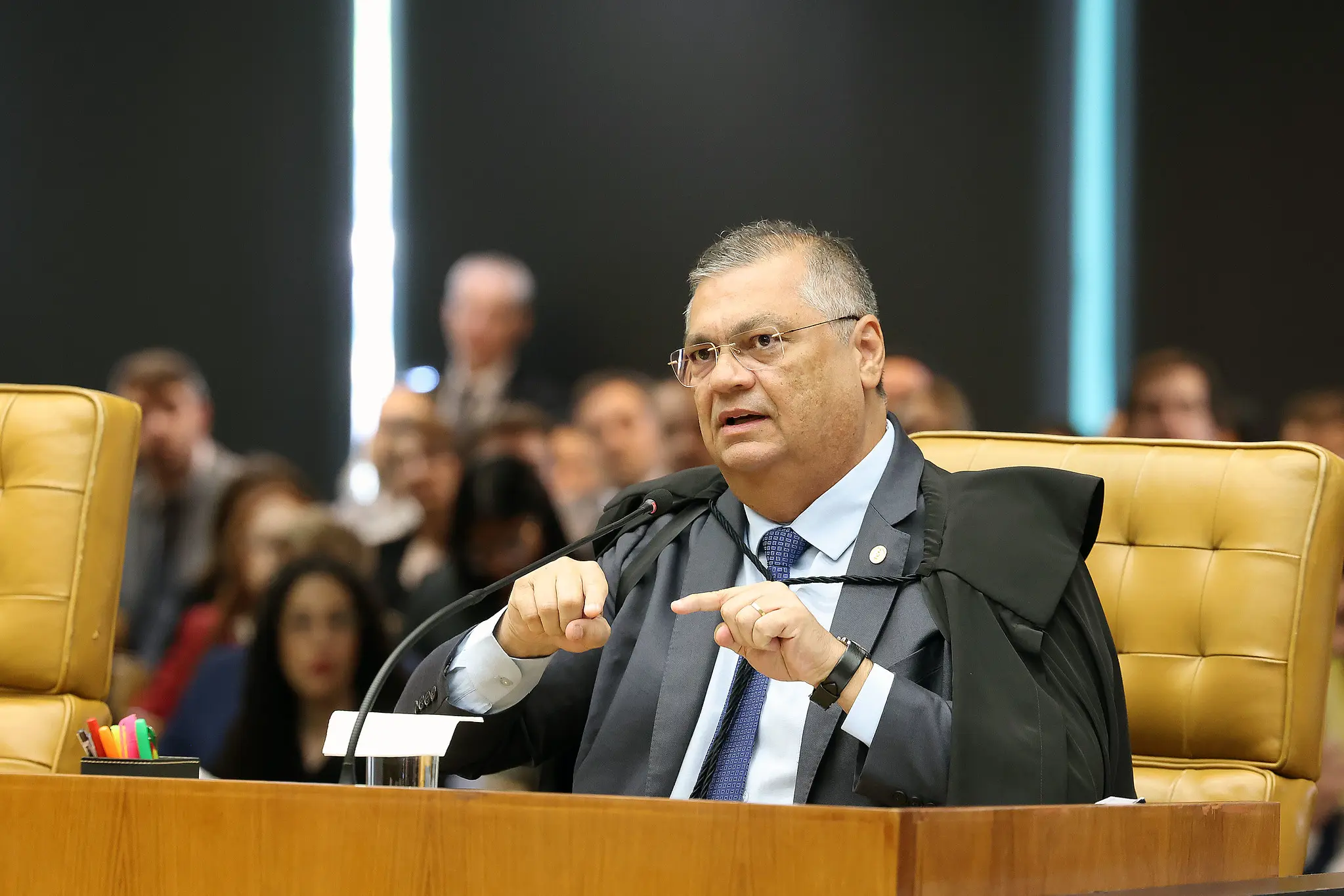Dino justifica silêncio sobre indicação de Messias ao STF