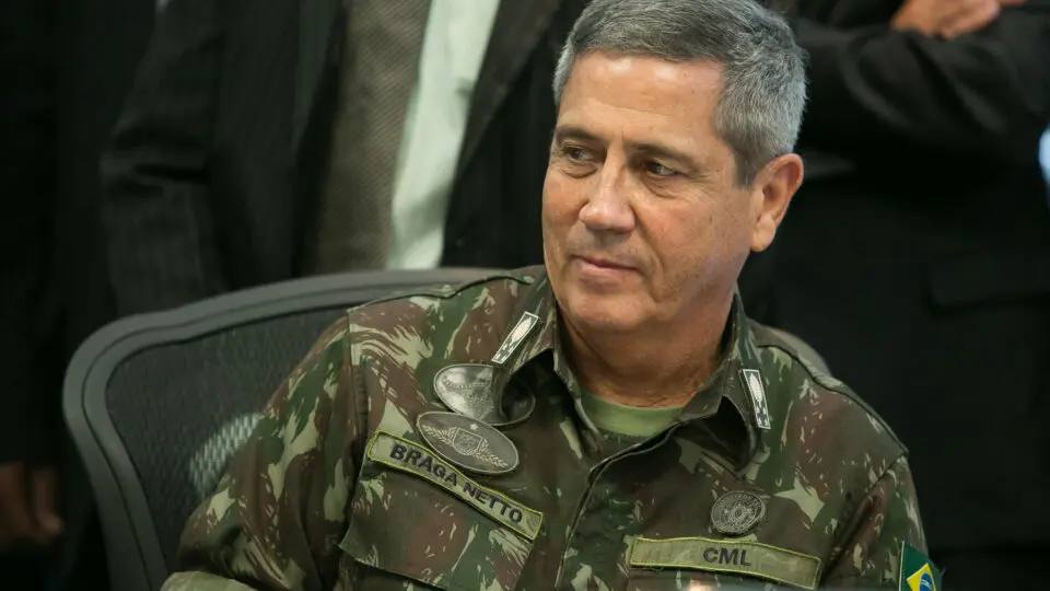Defesa de Braga Netto pede que plenário do STF analise recurso negado por Moraes