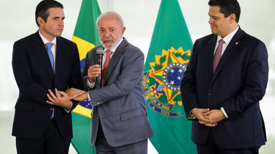 Congresso prepara derrotas ao governo Lula na pauta da segurança 