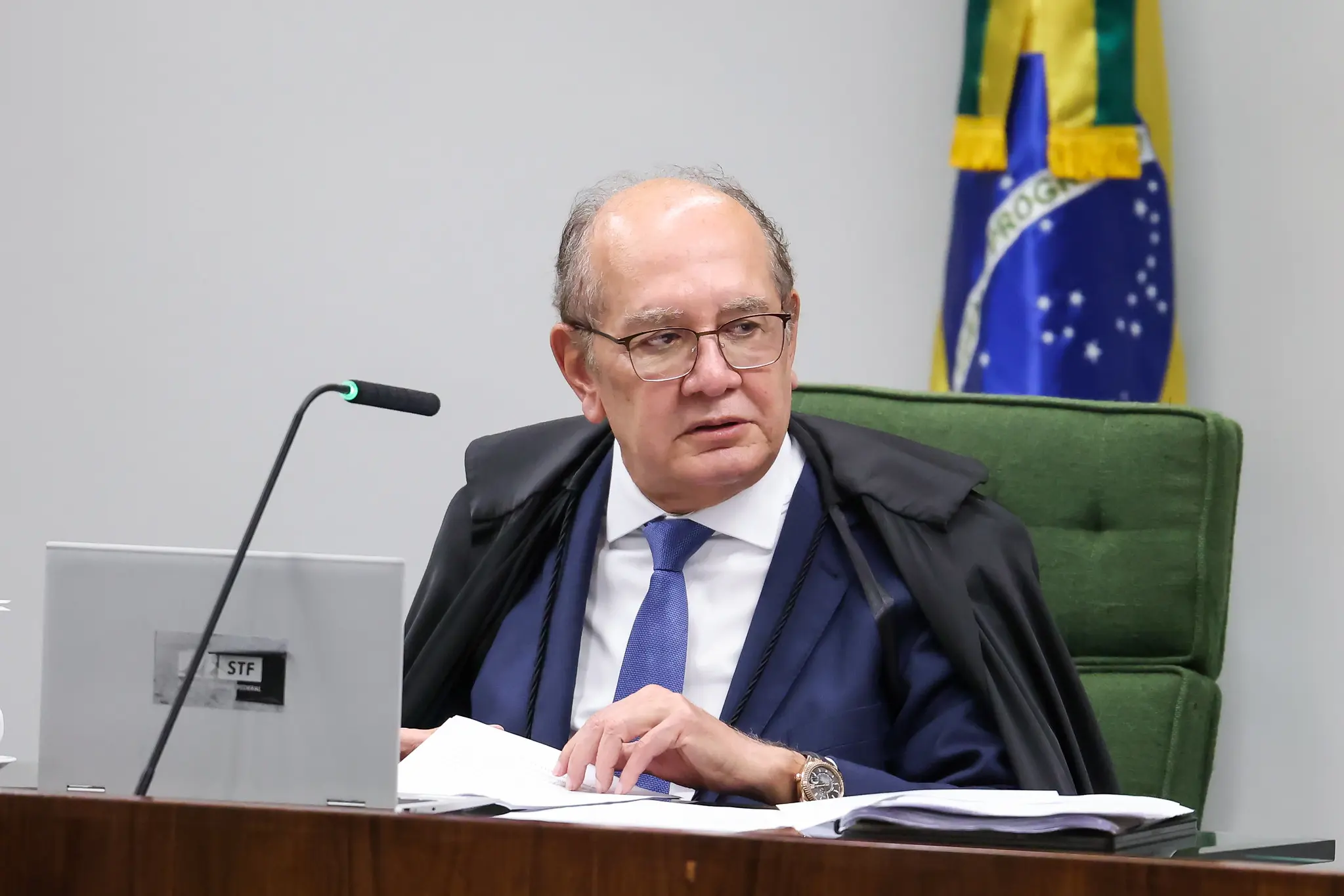 Gilmar libera para julgamento ações sobre impeachment de ministros do STF