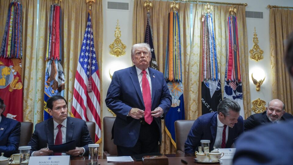 Trump proíbe entrada nos EUA de nigerianos envolvidos em perseguição a cristãos