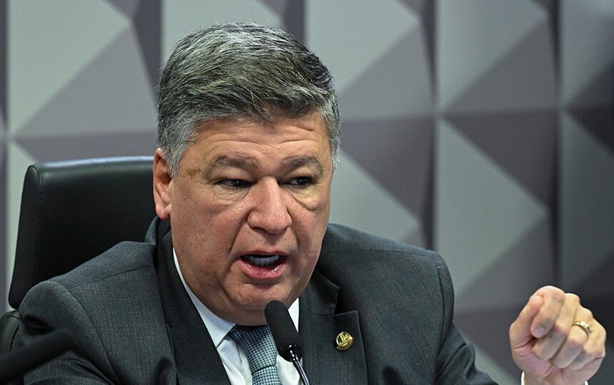 Presidente da CPMI do INSS defende fim de decisões monocráticas no STF