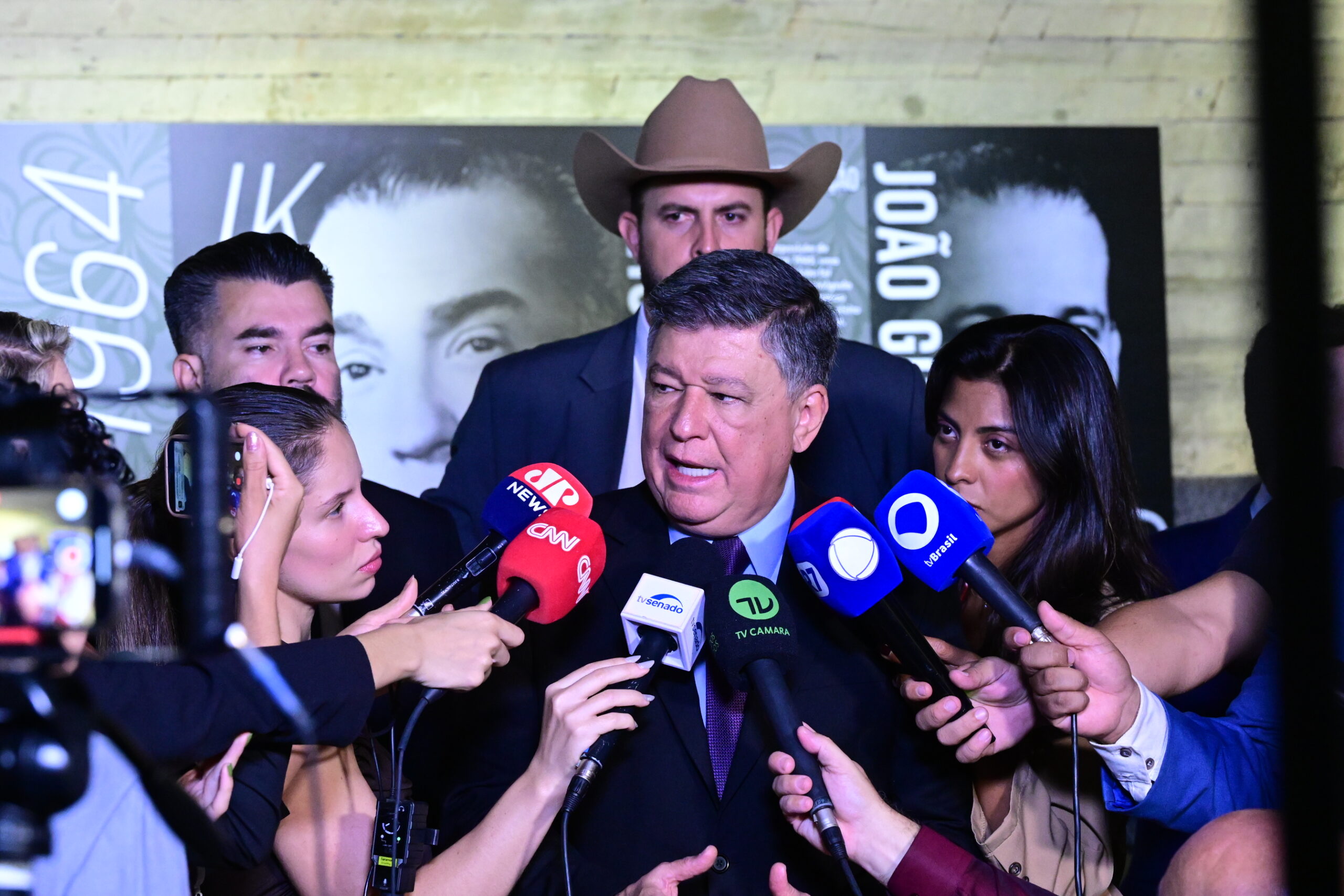 CPMI do INSS deve requerer ouvir Lulinha nesta quinta