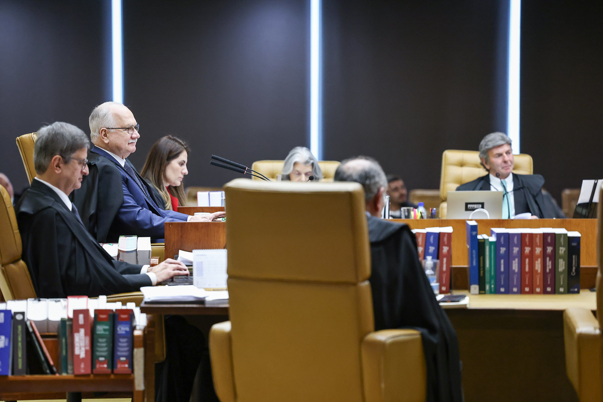 Julgamento virtual, sem debates presenciais, favorece manutenção da decisão de Gilmar Mendes