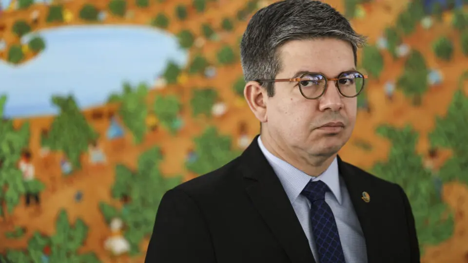 Líder do governo diz que sabatina de Messias ficará para 2026