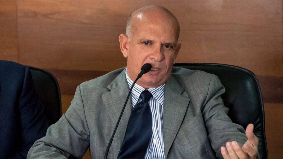 Mundo em foco: Rússia ameaça a UE, envia crianças à Coreia do Norte e amplia restrições