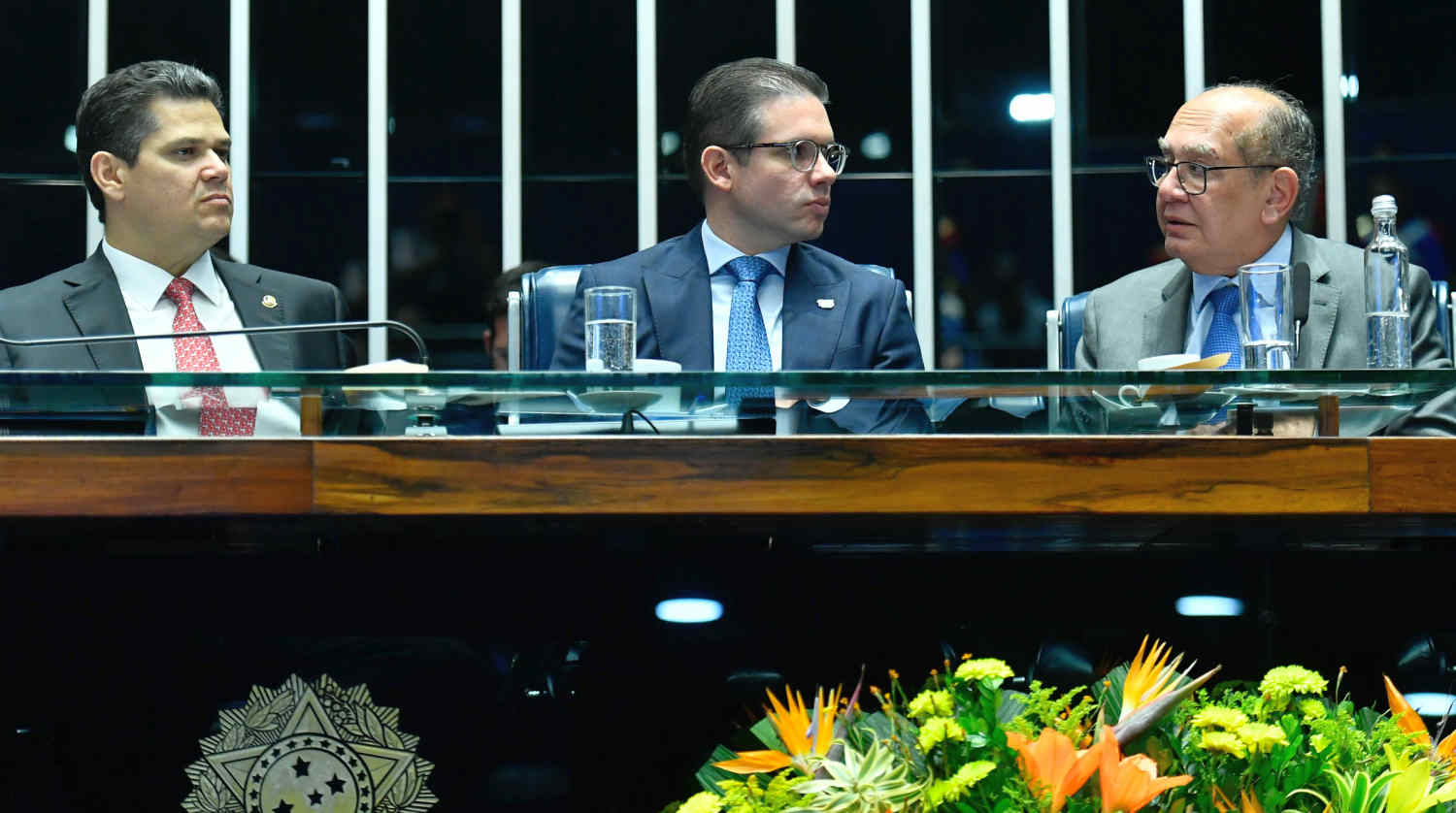 Alcolumbre sinalizou que sua resposta passará pela articulação com líderes partidários para acelerar propostas legislativas já existentes que reforcem as prerrogativas do Senado e do Congresso